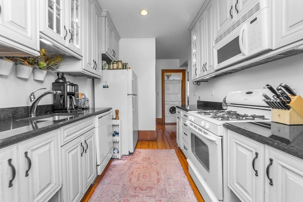1 bed, 1 bath apartment for rent at 55 Elm St Unit 3, Charlestown — photo 7 of 17