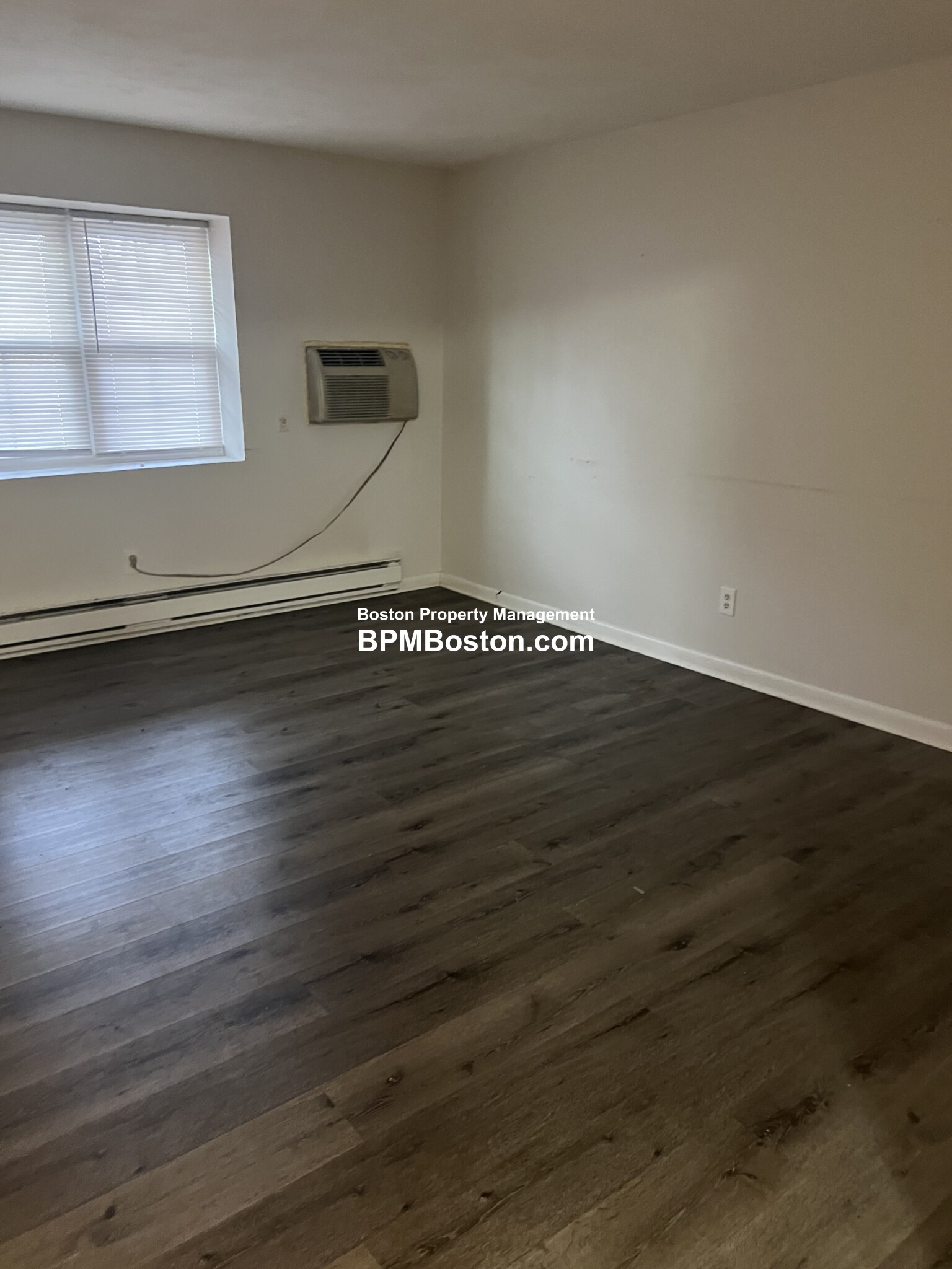 1 bed, 1 bath apartment for rent at 55 Elmwood Park Unit 10, Quincy — photo 3 of 4