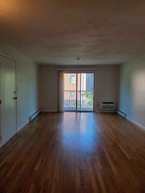 2 bed, 1 bath apartment for rent at 55 Elmwood Park Unit 14, Montclair — photo 5 of 12