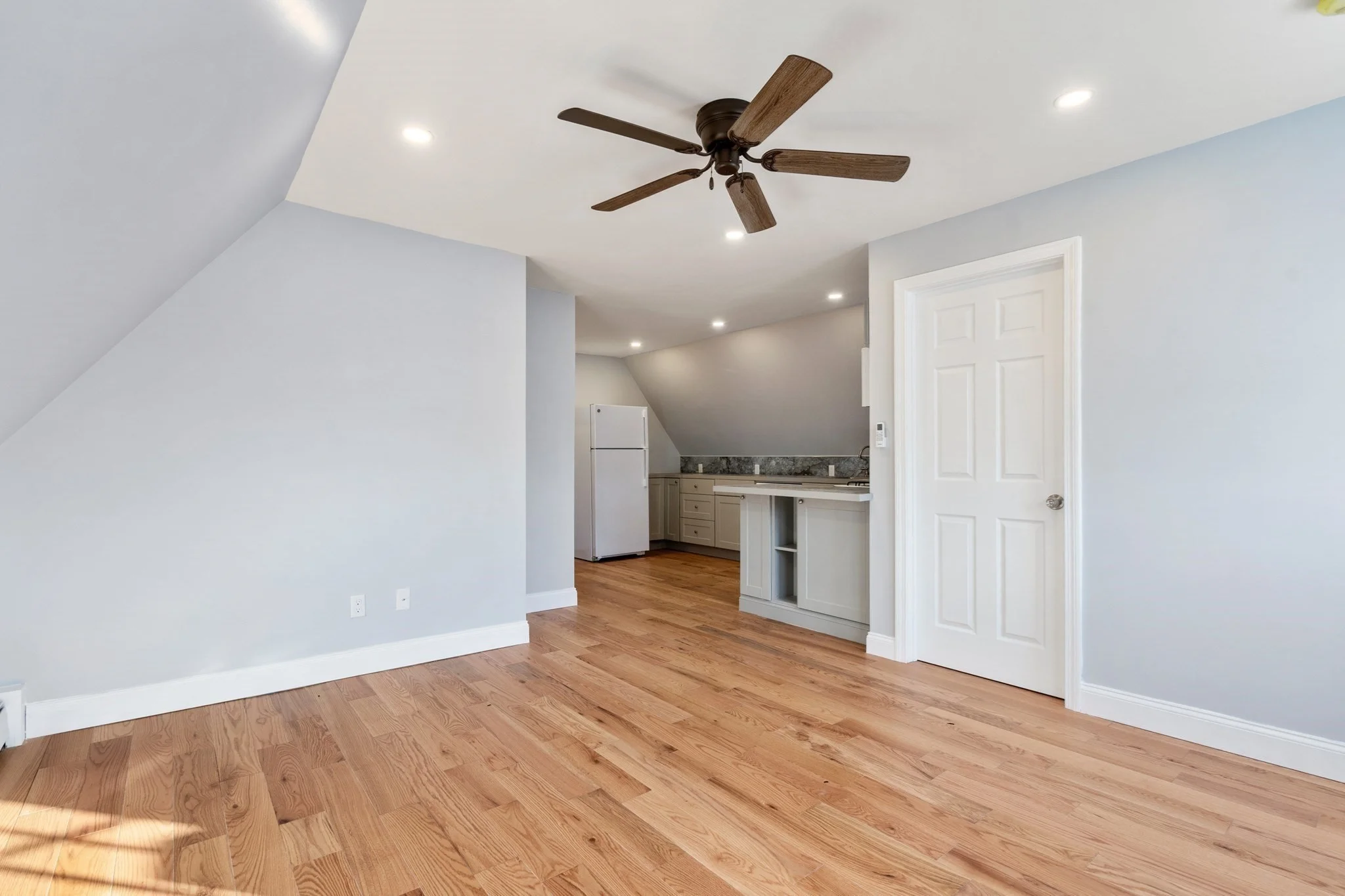 1 bed, 1 bath apartment for rent at 55 Elton Ave Unit 3, Watertown — photo 7 of 12
