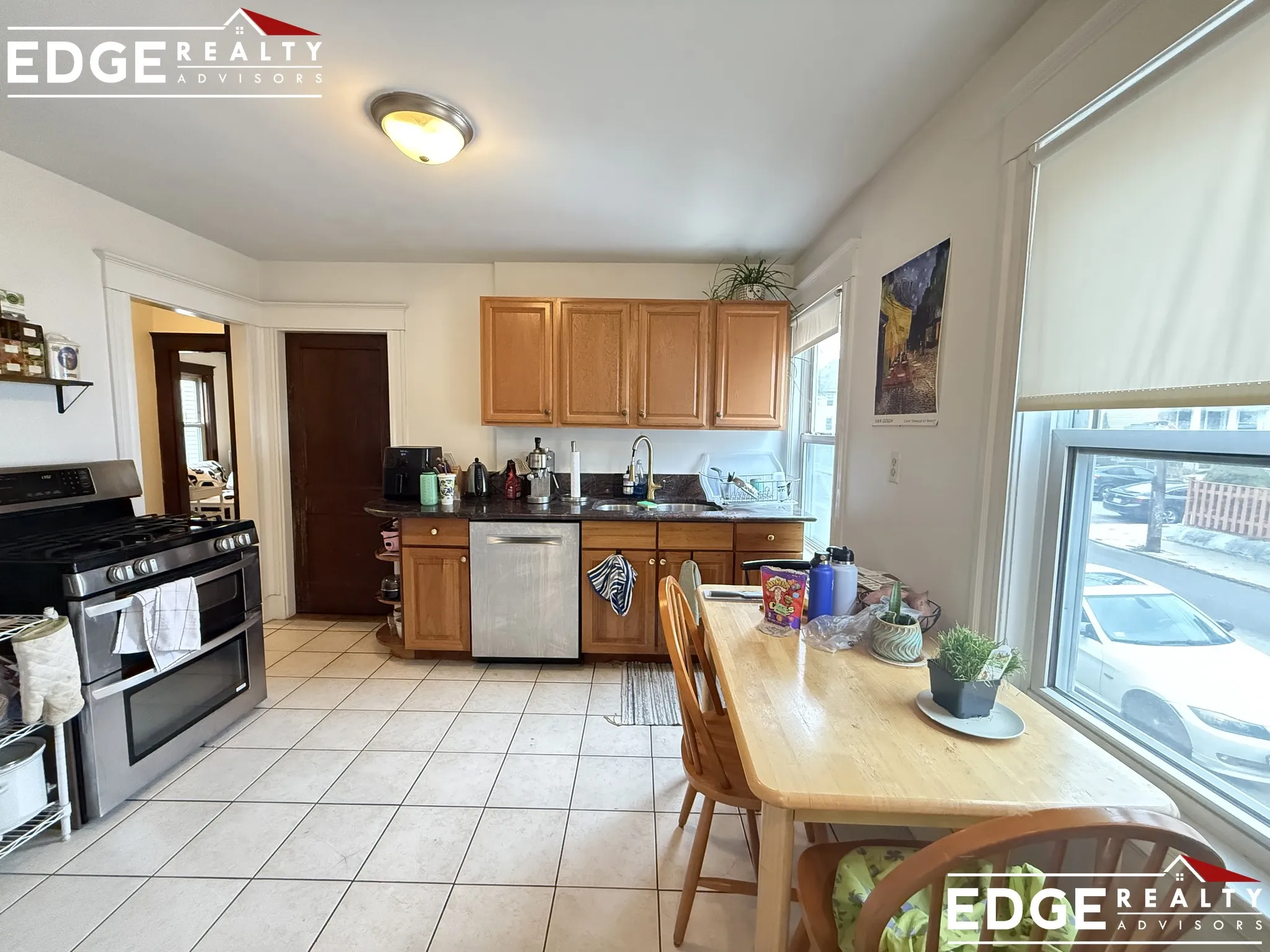 3 bed, 1 bath apartment for rent at 55 Etna St Unit 1, Oak Square