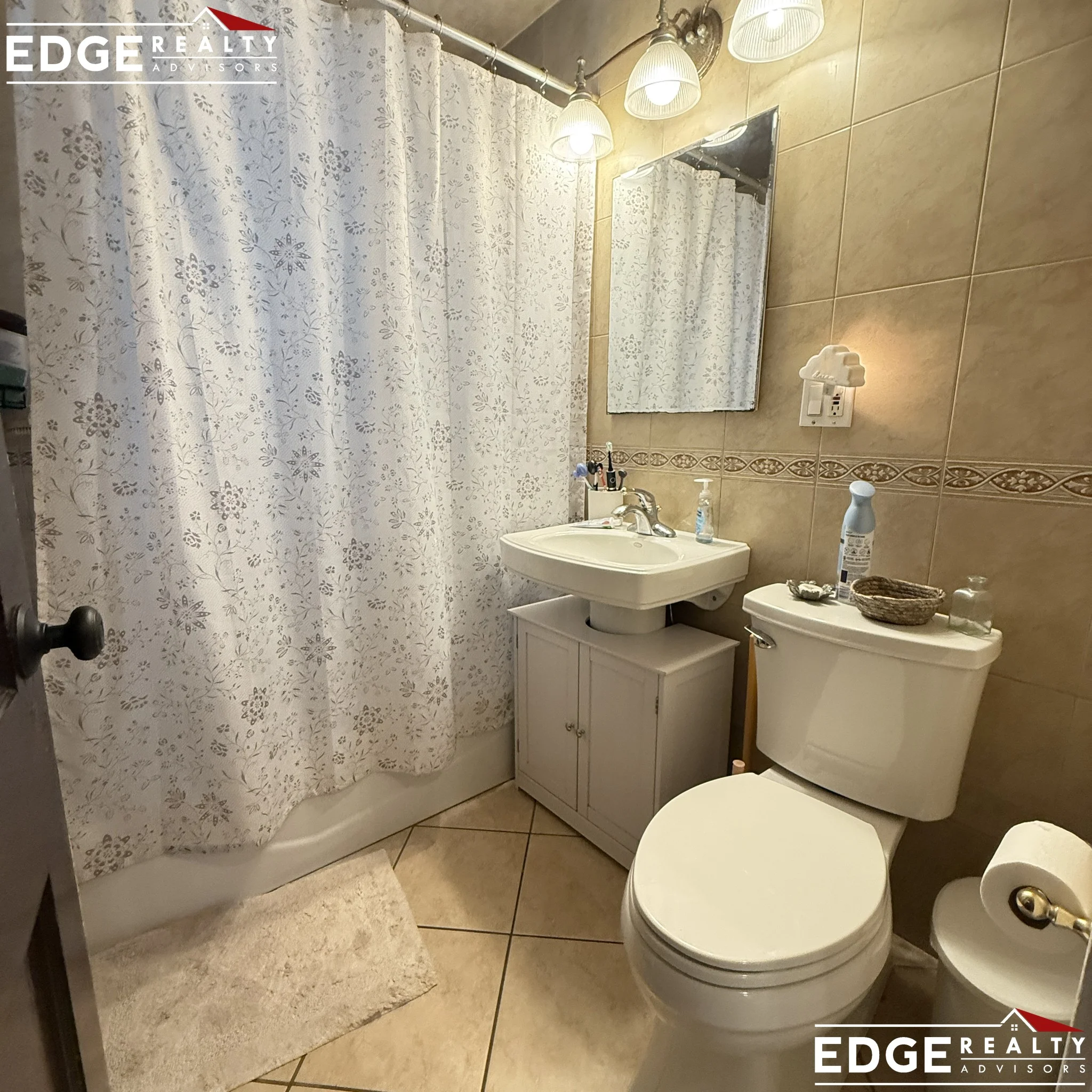 3 bed, 1 bath apartment for rent at 55 Etna St Unit 1, Oak Square — photo 11 of 11
