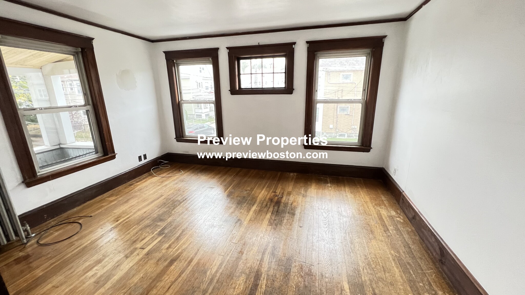 3 bed, 1 bath apartment for rent at 55 Etna St Unit 1P, Brighton — photo 3 of 25