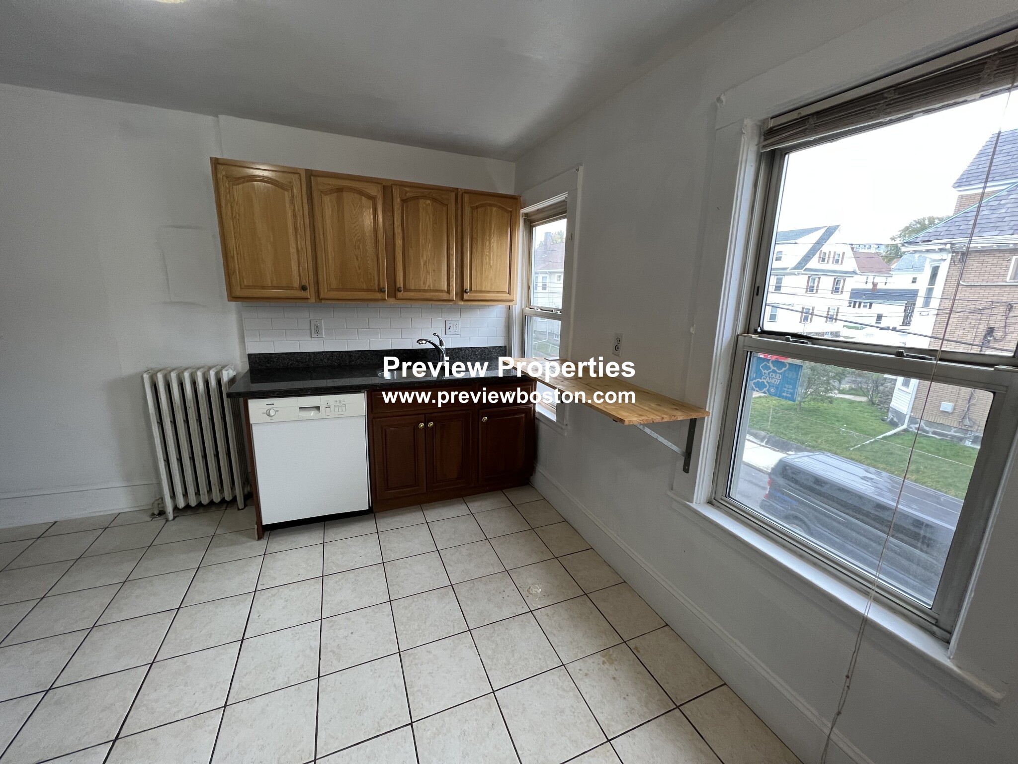 3 bed, 1 bath apartment for rent at 55 Etna St Unit 1P, Brighton — photo 9 of 25