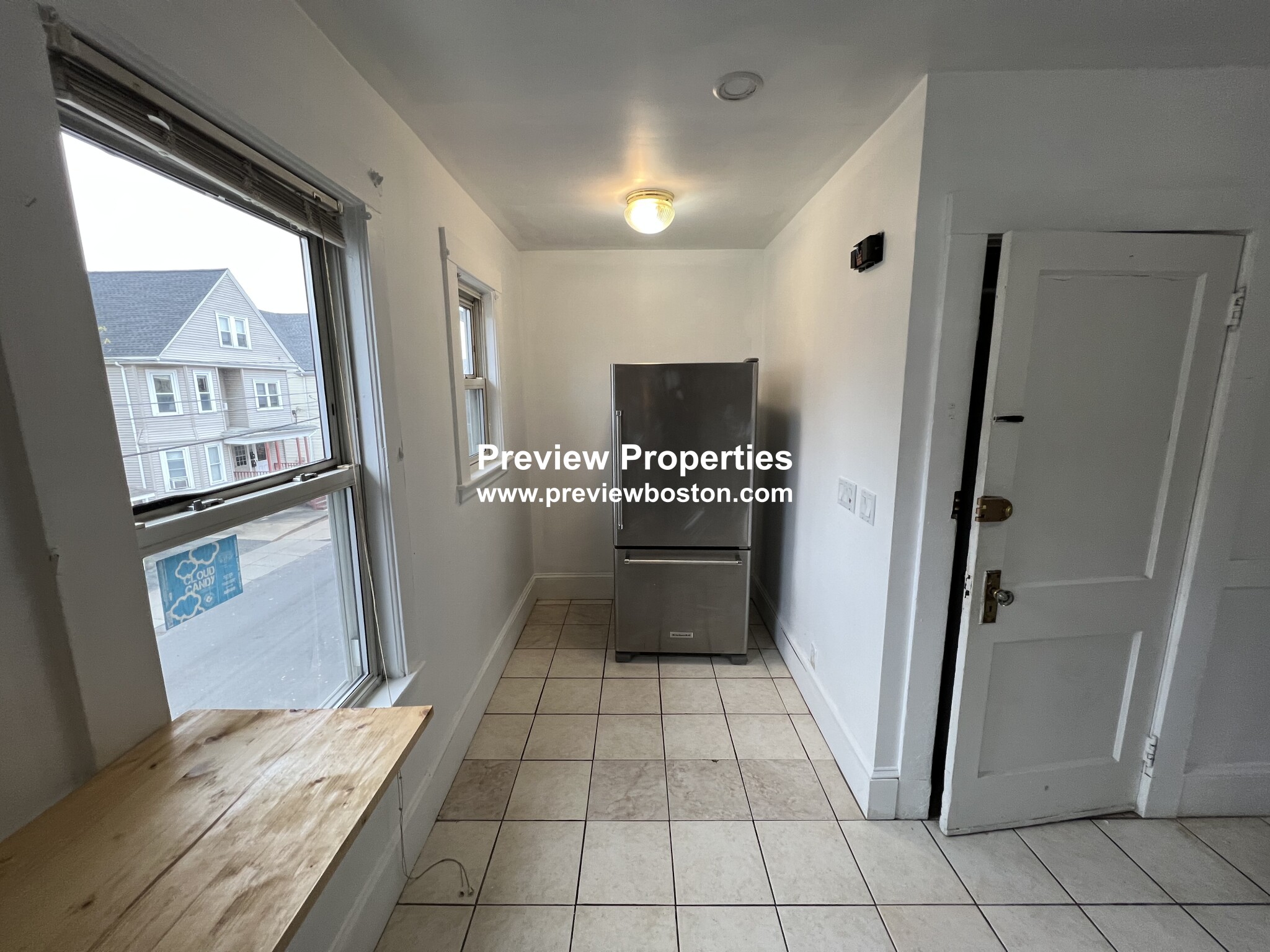 3 bed, 1 bath apartment for rent at 55 Etna St Unit 1P, Brighton — photo 4 of 25