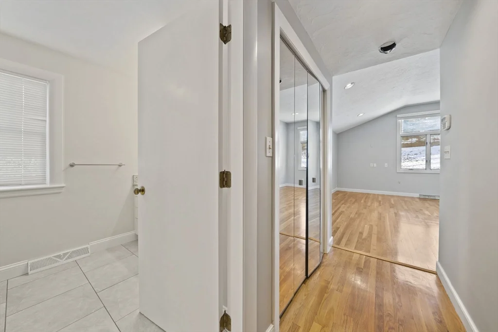 3 bed, 2 bath apartment for rent at 55 Evelyn Rd Unit 55, Needham — photo 17 of 33