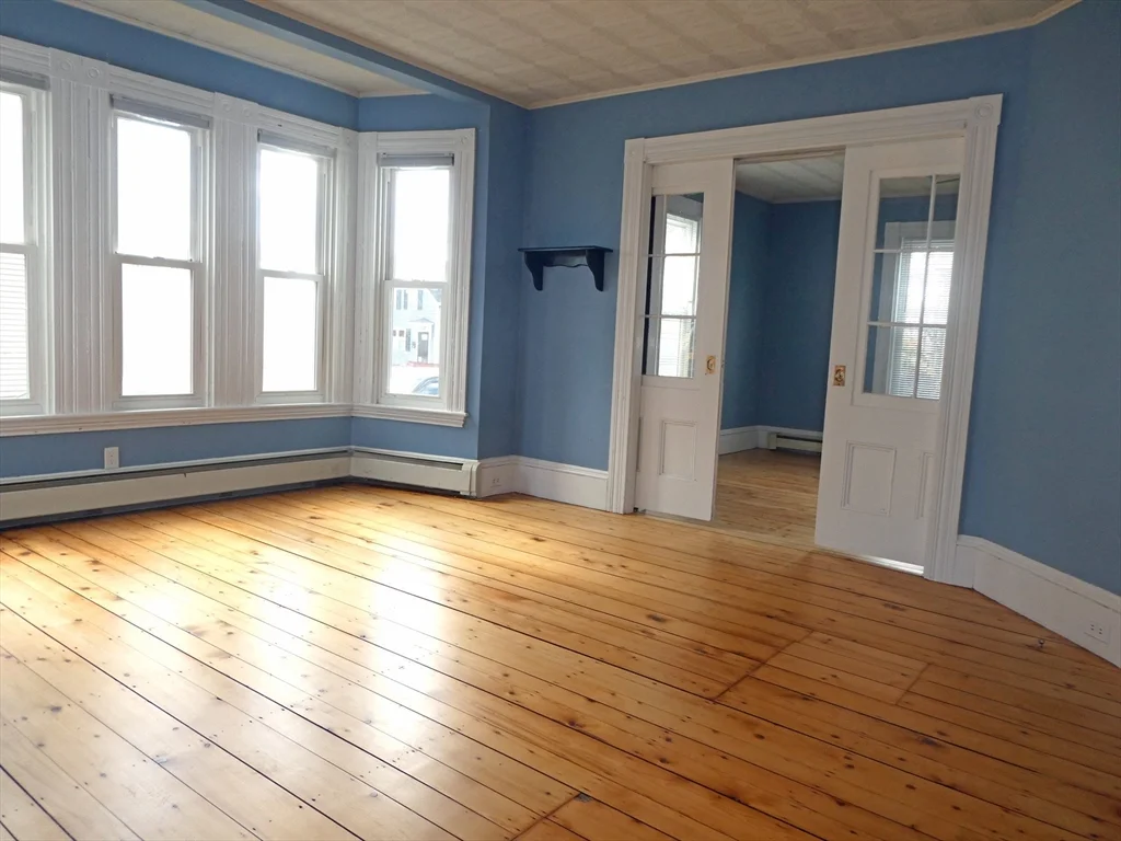 3 bed, 1 bath apartment for rent at 55 Everett St Unit 1, Middleboro — photo 10 of 16