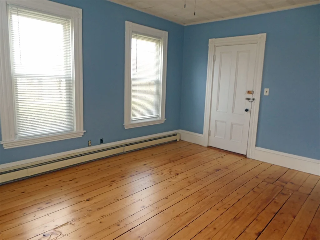 3 bed, 1 bath apartment for rent at 55 Everett St Unit 1, Middleboro — photo 16 of 16