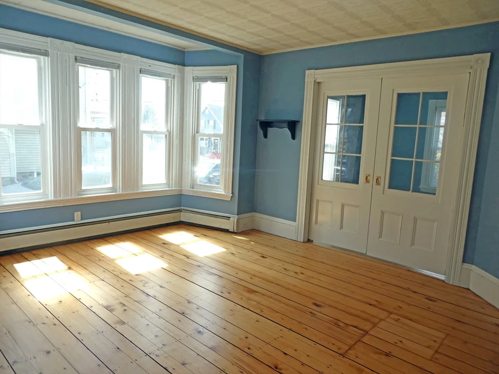 3 bed, 1 bath apartment for rent at 55 Everett St Unit 1, Middleboro — photo 11 of 16