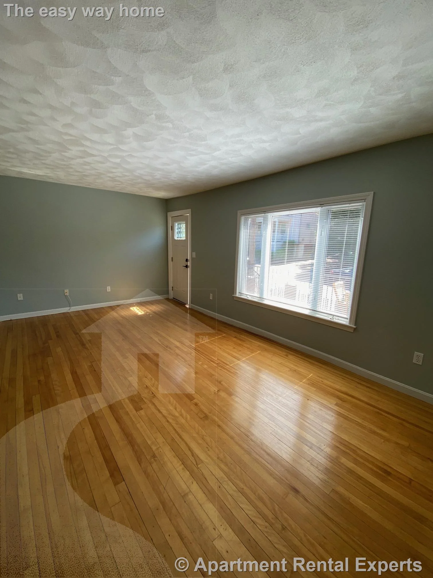 2 bed, 1 bath apartment for rent at 55 Farragut Ave, Teele Square — photo 4 of 12