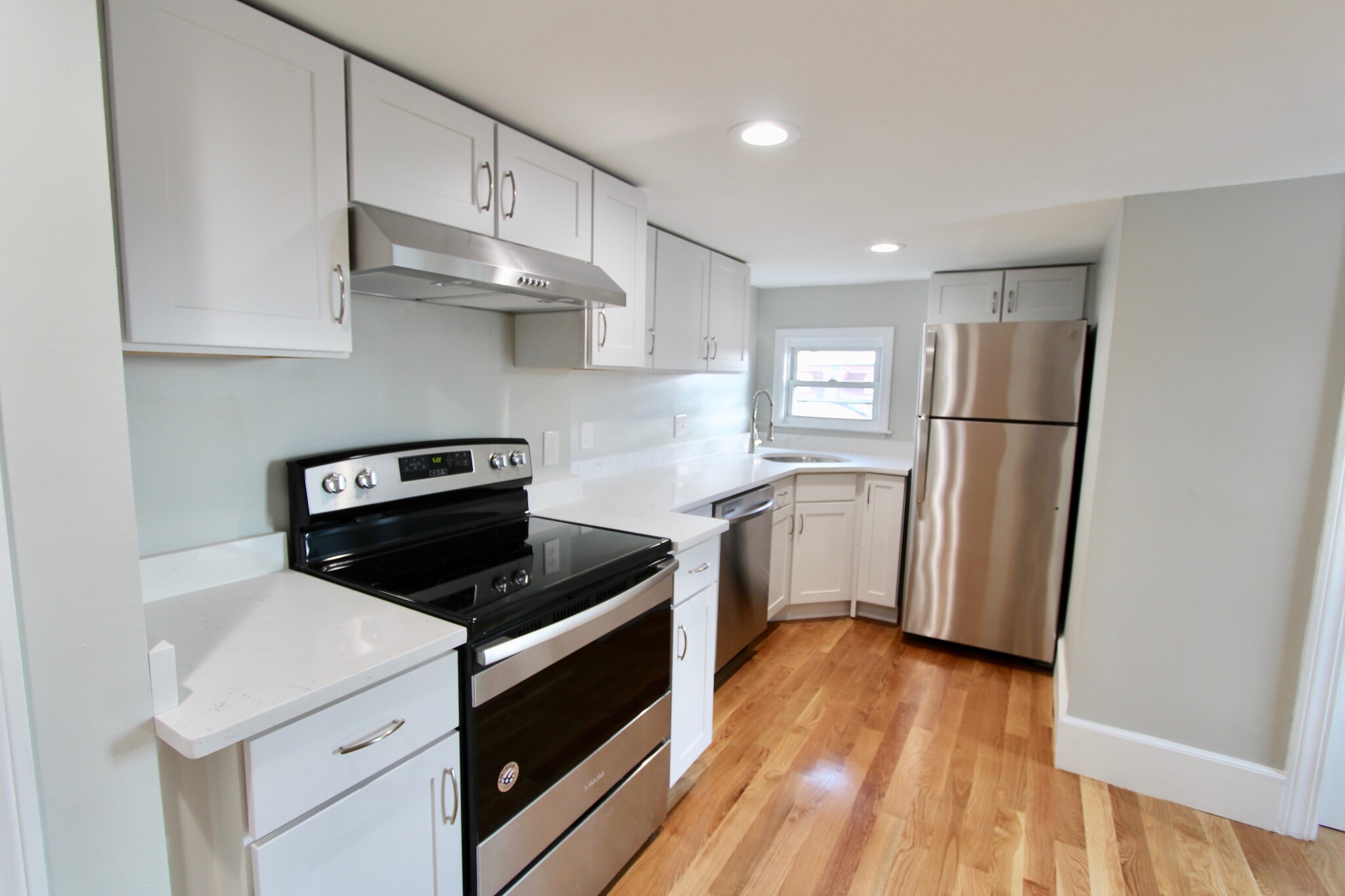 2 bed, 1 bath apartment for rent at 55 Forest Ave Unit 3, Everett — photo 1 of 5