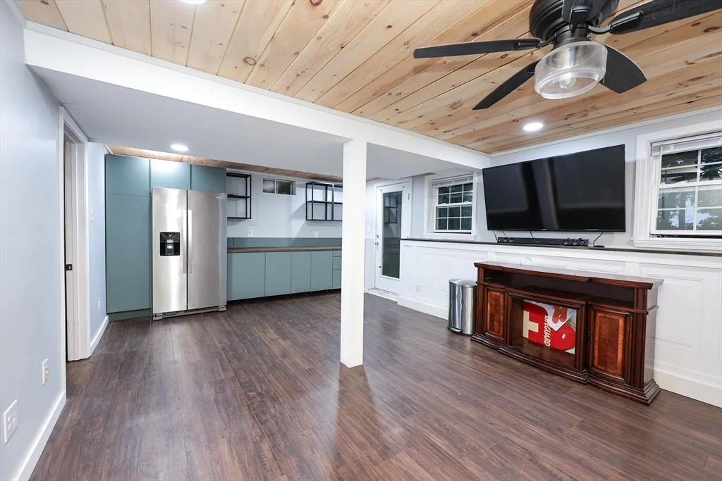 3 bed, 3 bath apartment for rent at 55 Glenrose Ave Unit 55, Braintree — photo 14 of 26