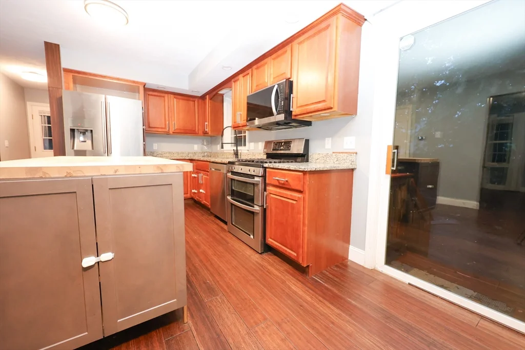 3 bed, 3 bath apartment for rent at 55 Glenrose Ave Unit 55, Braintree — photo 25 of 26