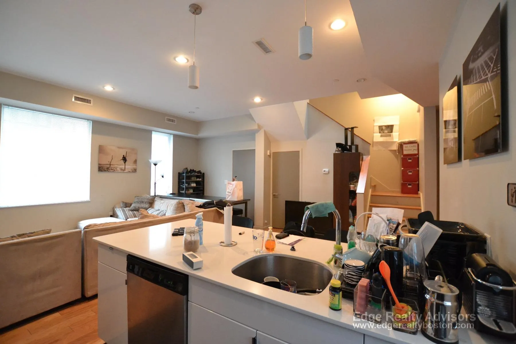 5 bed, 2.5 bath apartment for rent at 55 Glenville Ave Unit 2, Allston — photo 7 of 15