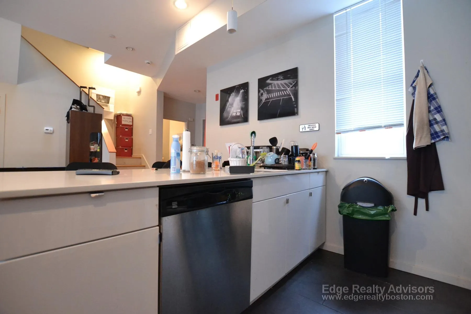 5 bed, 2.5 bath apartment for rent at 55 Glenville Ave Unit N/A, Allston — photo 5 of 15