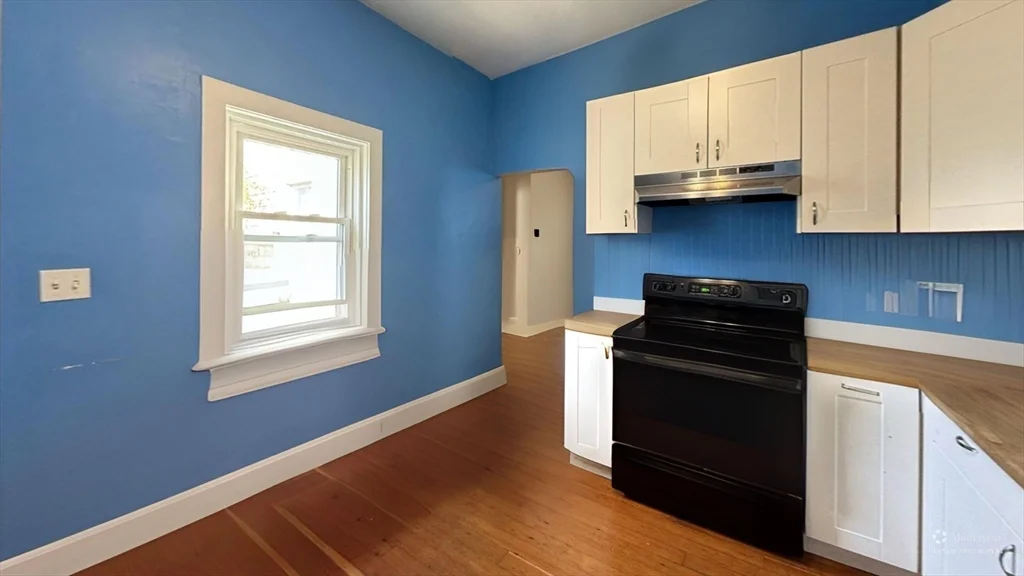 2 bed, 1 bath apartment for rent at 55 Glenwood Unit 1, Winter Hill — photo 4 of 18