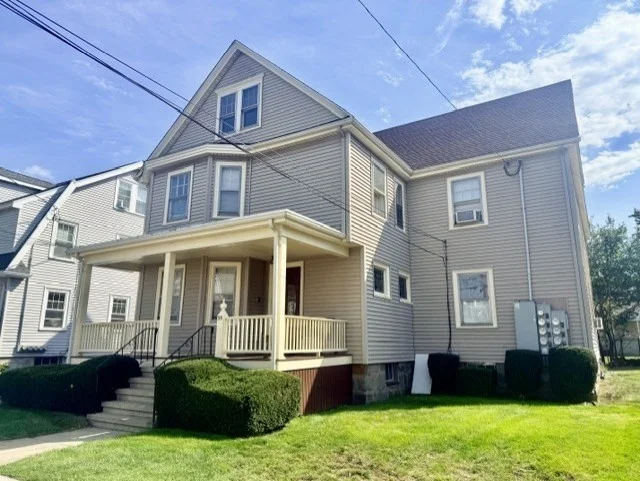 1 bed, 1 bath apartment for rent at 55 Glover Ave Unit 5, North Quincy — photo 1 of 12