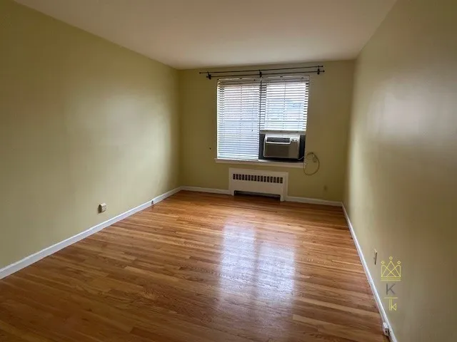 2 bed, 1 bath apartment for rent at 55 Harvard Ave Unit 6, Harvard Avenue — photo 8 of 9