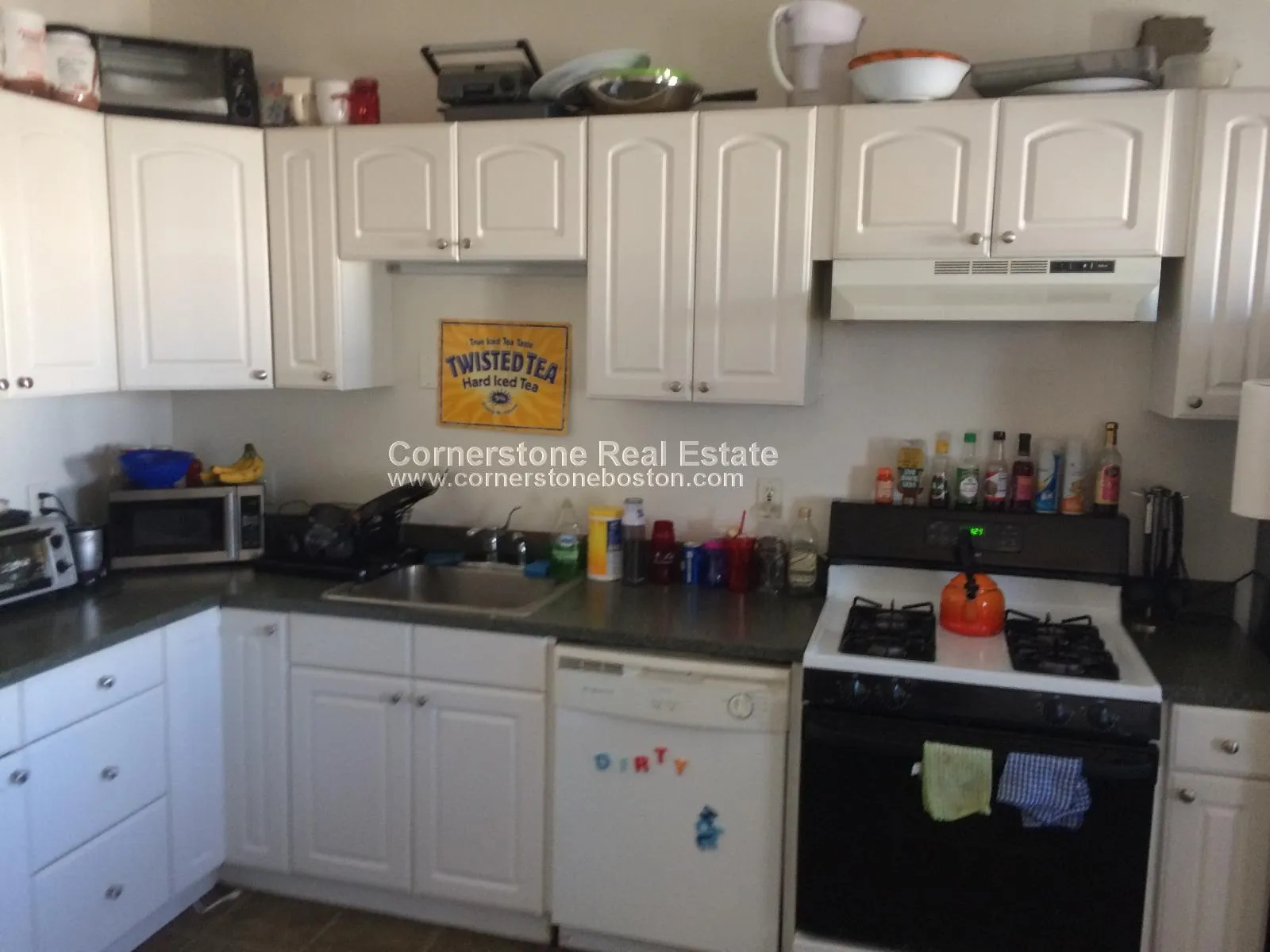 5 bed, 2 bath apartment for rent at 55 Hillside St Unit 3, Mission Hill — photo 2 of 15