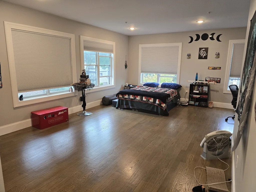 3 bed, 2 bath apartment for rent at 55 Hutchings St Unit 2, Roxbury — photo 6 of 15