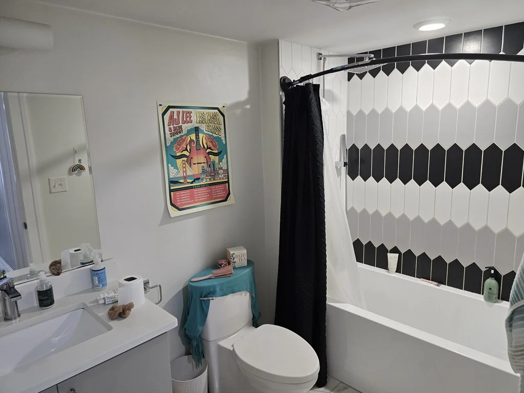 3 bed, 2 bath apartment for rent at 55 Hutchings St Unit 2, Roxbury — photo 11 of 15