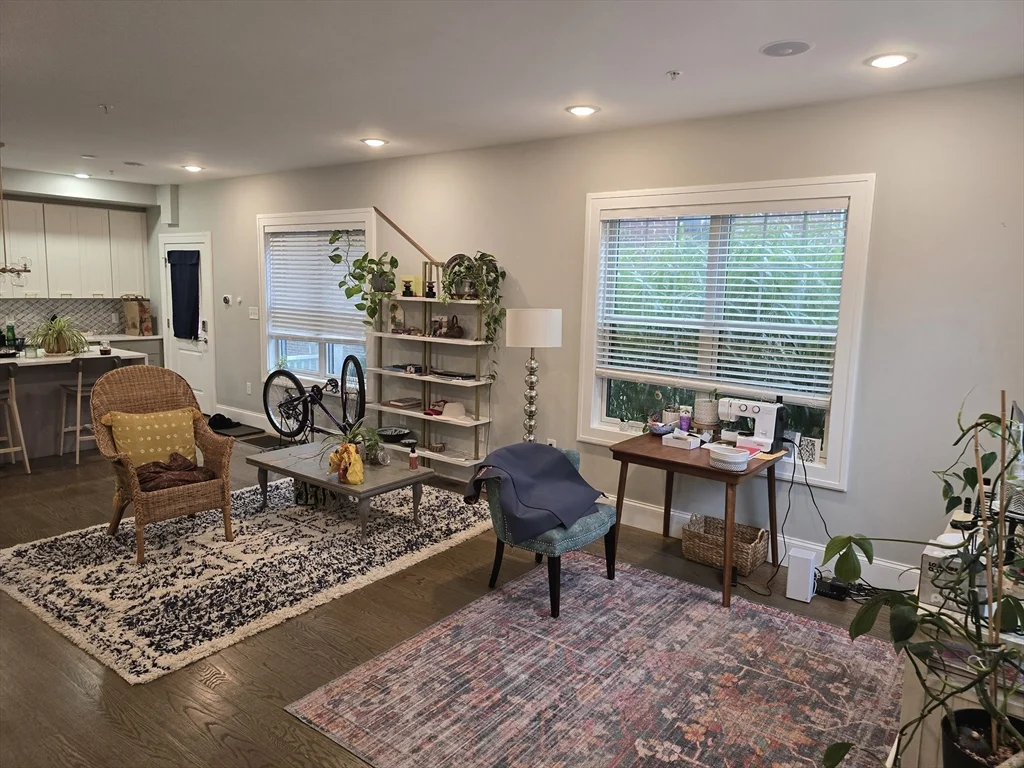 3 bed, 2 bath apartment for rent at 55 Hutchings St Unit 2, Roxbury — photo 14 of 15