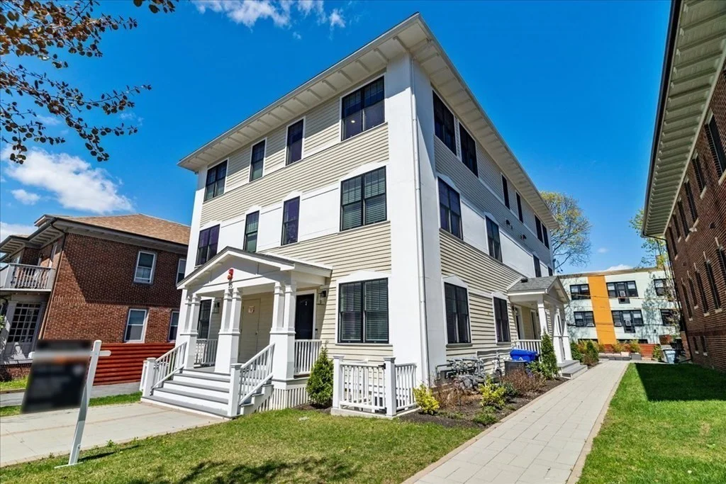 3 bed, 2 bath apartment for rent at 55 Hutchings St Unit 3, Roxbury — photo 23 of 24