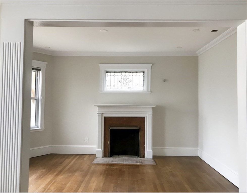 3 bed, 2 bath apartment for rent at 55 Iffley Rd Unit 1, Jamaica Plain — photo 4 of 10