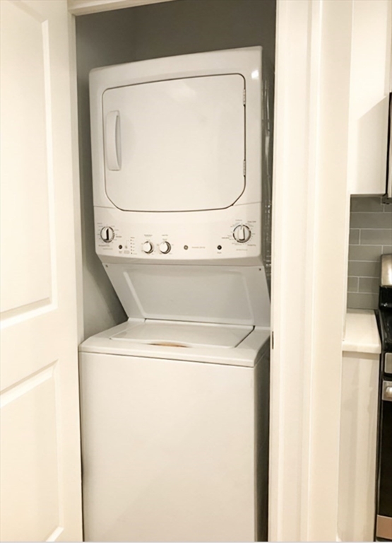 3 bed, 2 bath apartment for rent at 55 Iffley Rd Unit 1, Jamaica Plain — photo 9 of 10