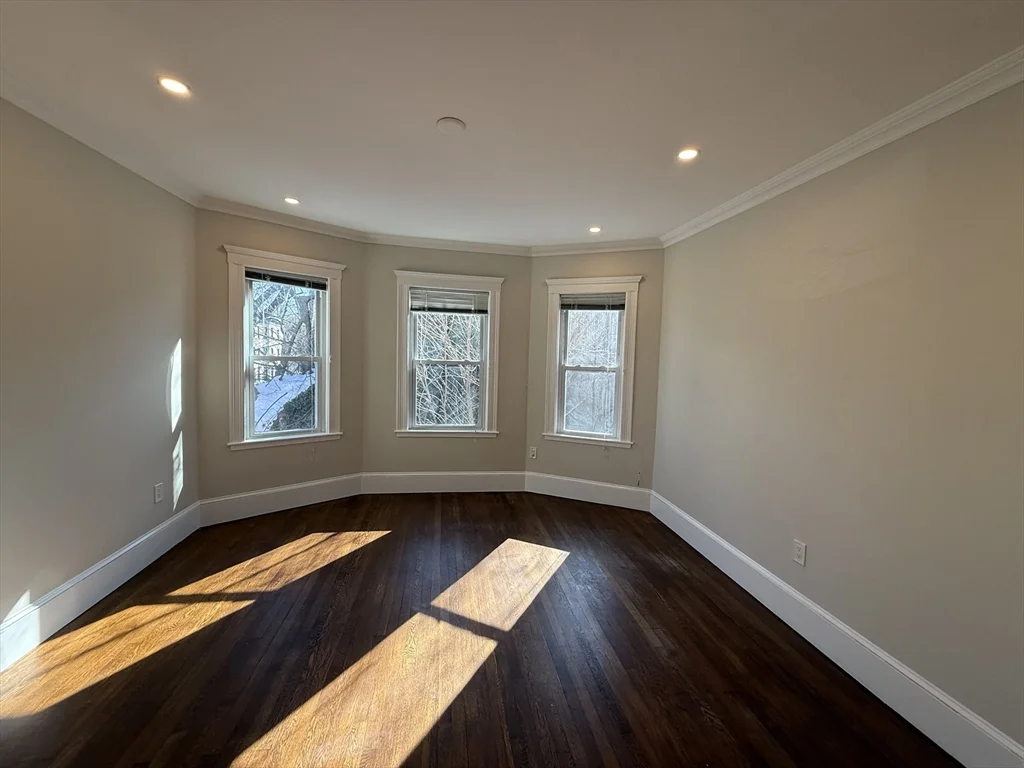 4 bed, 2 bath apartment for rent at 55 Iffley Rd Unit 2, Jamaica Plain — photo 5 of 12