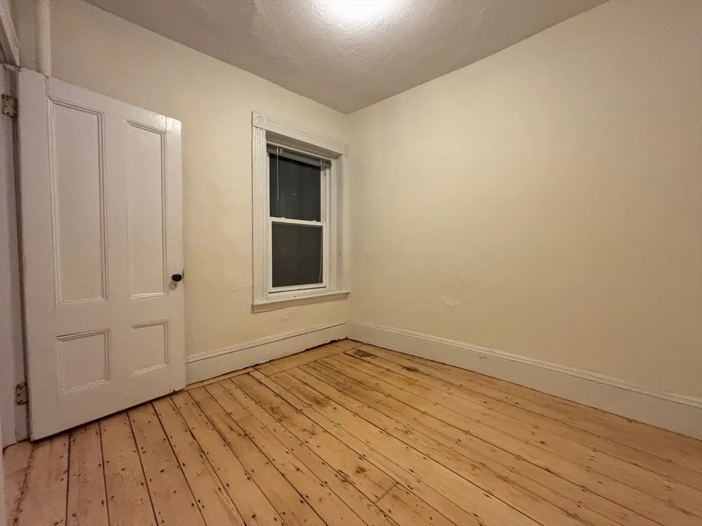 2 bed, 1 bath apartment for rent at 55 Joy St Unit 1, Beacon Hill — photo 13 of 21