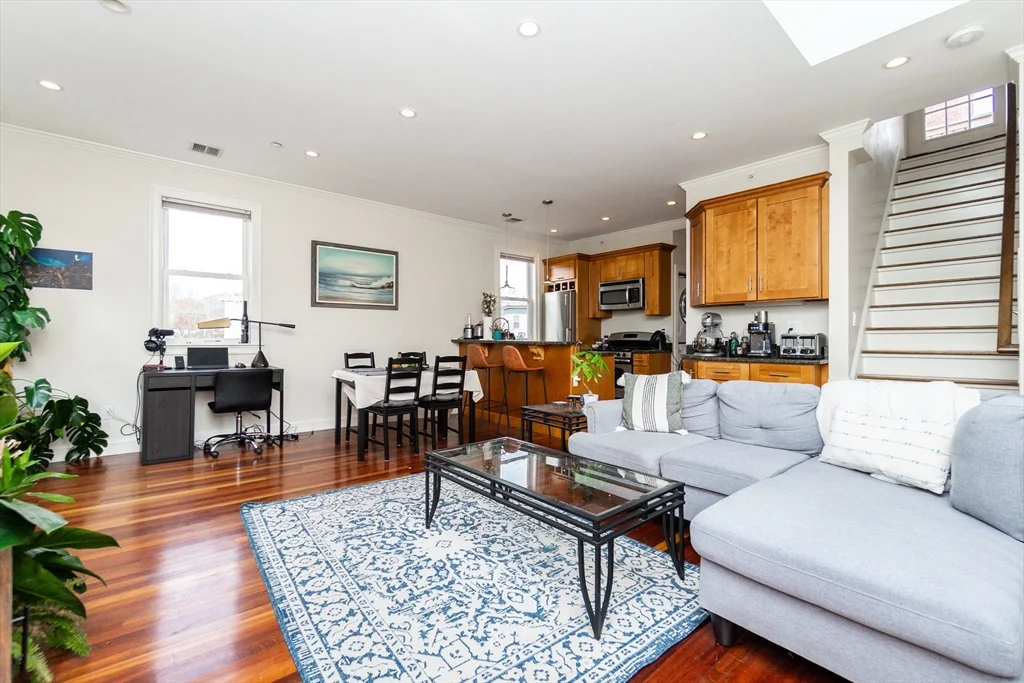 2 bed, 1 bath apartment for rent at 55 Kelly Rd Unit 3, Cambridgeport — photo 5 of 10