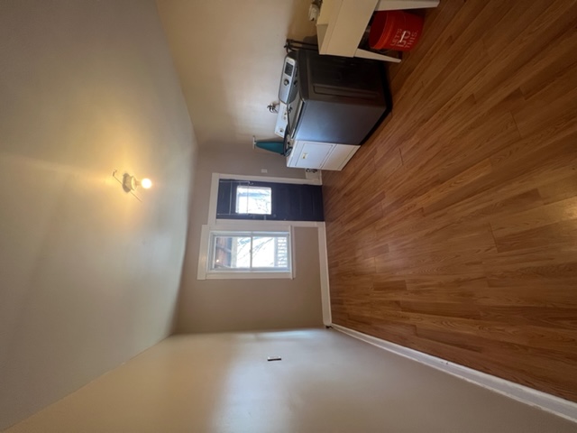 4 bed, 2 bath apartment for rent at 55 Kenmere Rd Unit 1, Medford — photo 13 of 21