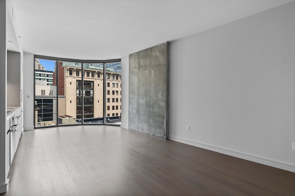 Studio bed, 1 bath apartment for rent at 55 Lagrange St Unit 1010, Midtown — photo 4 of 12
