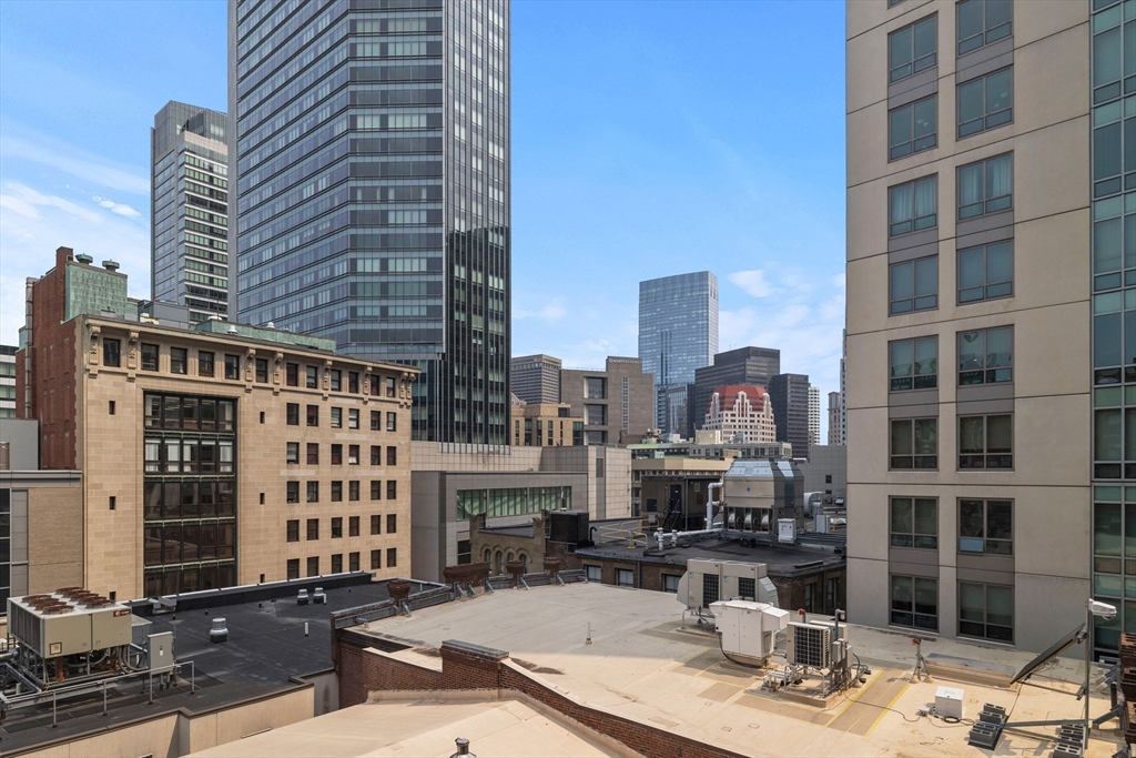 Studio bed, 1 bath apartment for rent at 55 Lagrange St Unit 1010, Midtown — photo 8 of 12