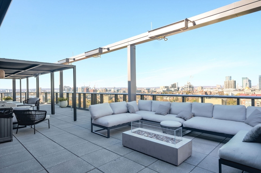 1 bed, 1 bath apartment for rent at 55 Lagrange St Unit 707, Midtown — photo 8 of 13