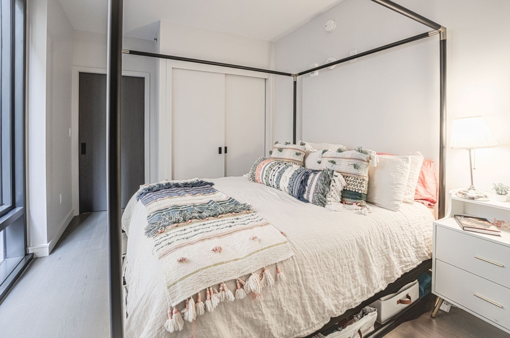 1 bed, 1 bath apartment for rent at 55 Lagrange St Unit 707, Midtown — photo 5 of 13