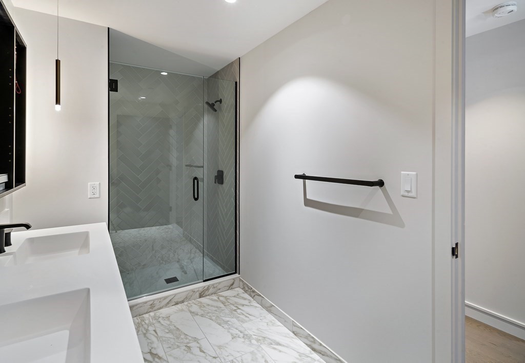 1 bed, 1 bath apartment for rent at 55 Lagrange St Unit 909, Theatre District — photo 8 of 14
