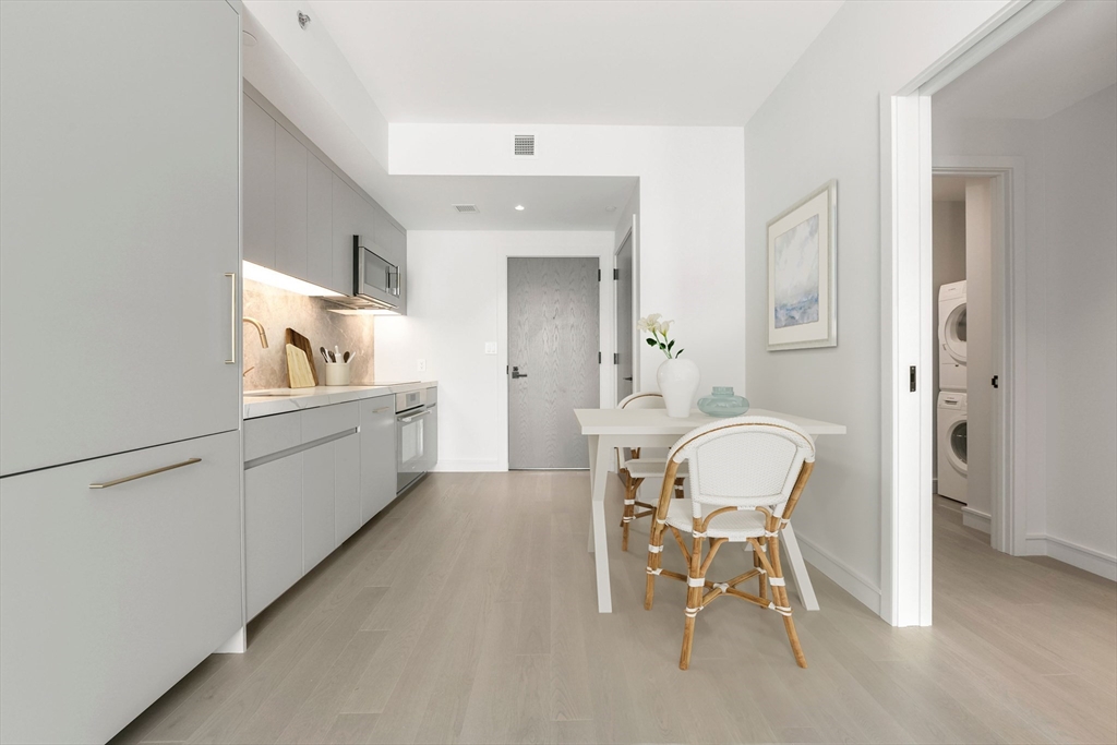 1 bed, 1 bath apartment for rent at 55 Lagrange Unit 1208, Back Bay — photo 4 of 5