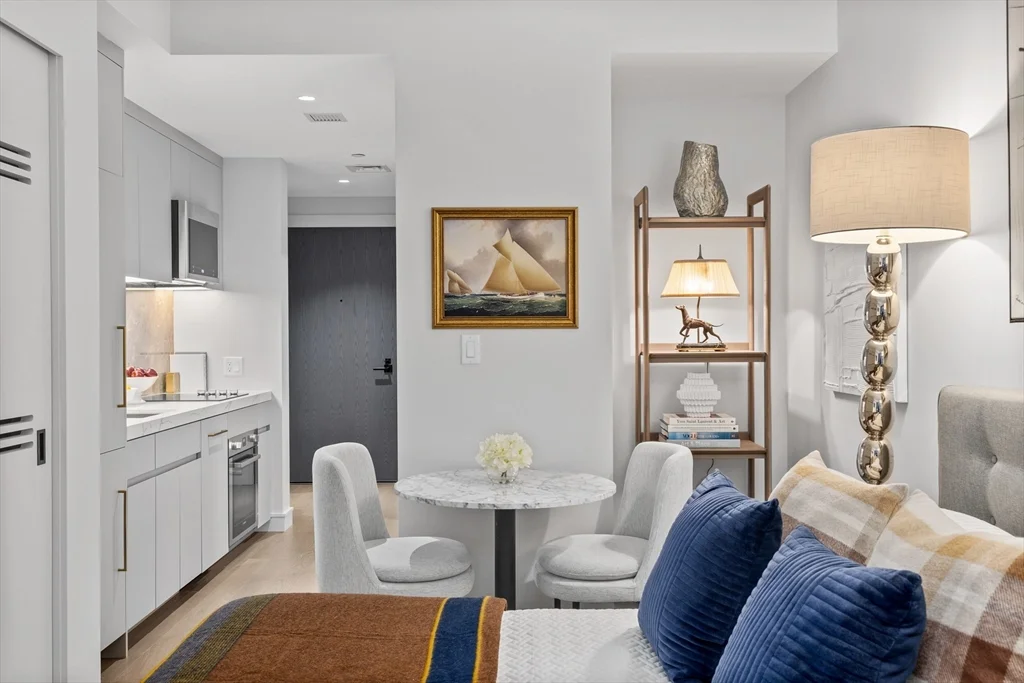 Studio bed, 1 bath apartment for rent at 55 Lagrange Unit 206, Boston Downtown — photo 7 of 31