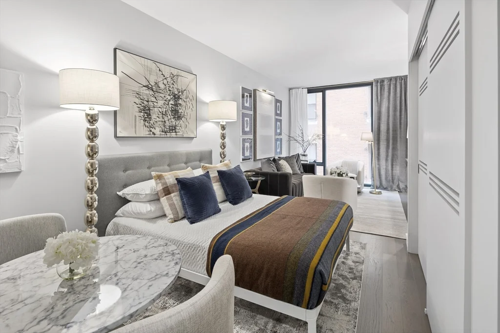Studio bed, 1 bath apartment for rent at 55 Lagrange Unit 206, Boston Downtown