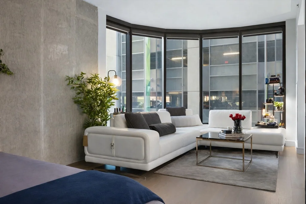 Studio bed, 1 bath apartment for rent at 55 Lagrange Unit 301, Theatre District — photo 7 of 21