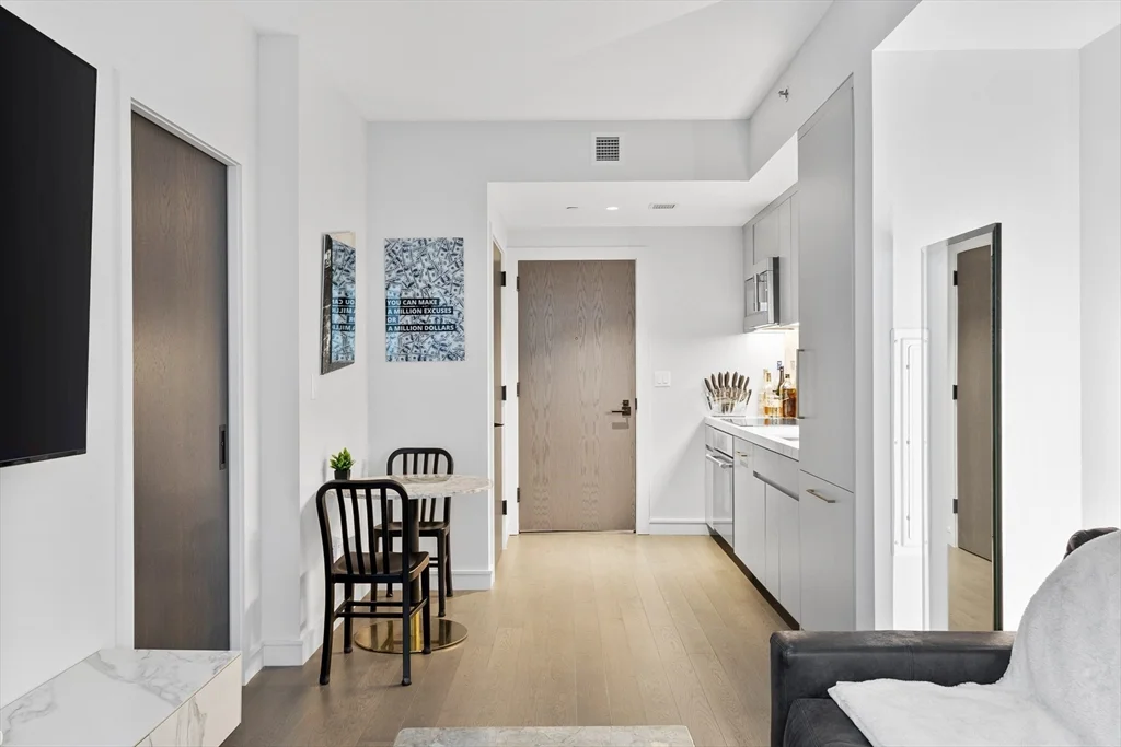 1 bed, 1 bath apartment for rent at 55 Lagrange Unit 508, Boston Downtown — photo 5 of 16