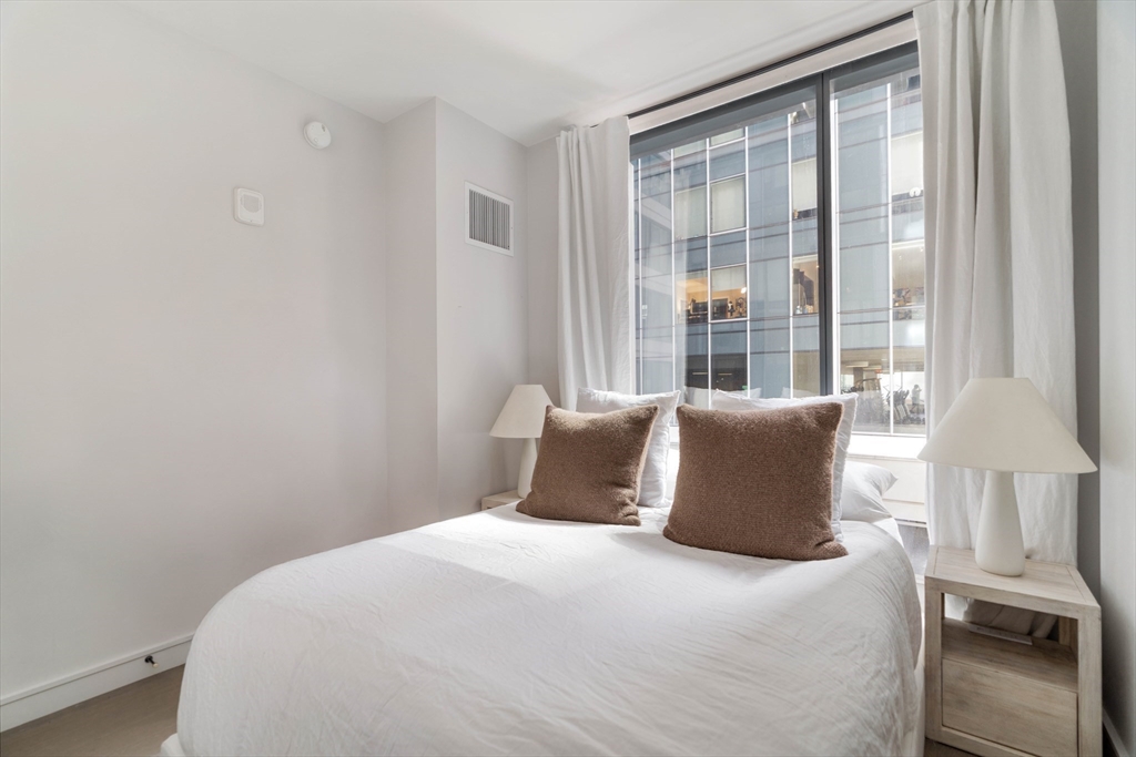 1 bed, 1 bath apartment for rent at 55 Lagrange Unit 603, South End — photo 12 of 28