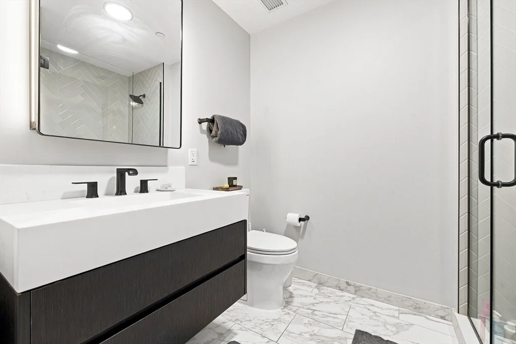 1 bed, 1 bath apartment for rent at 55 Lagrange Unit 802, Boston Downtown — photo 10 of 12