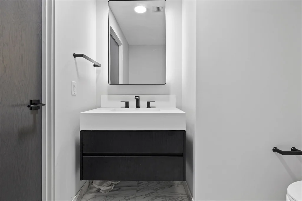 2 bed, 2 bath apartment for rent at 55 Lagrange Unit PH22E, Boston Downtown — photo 6 of 11
