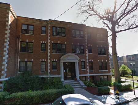 3 bed, 1 bath apartment for rent at 55 Lanark Rd Unit 9, Brighton — photo 2 of 2