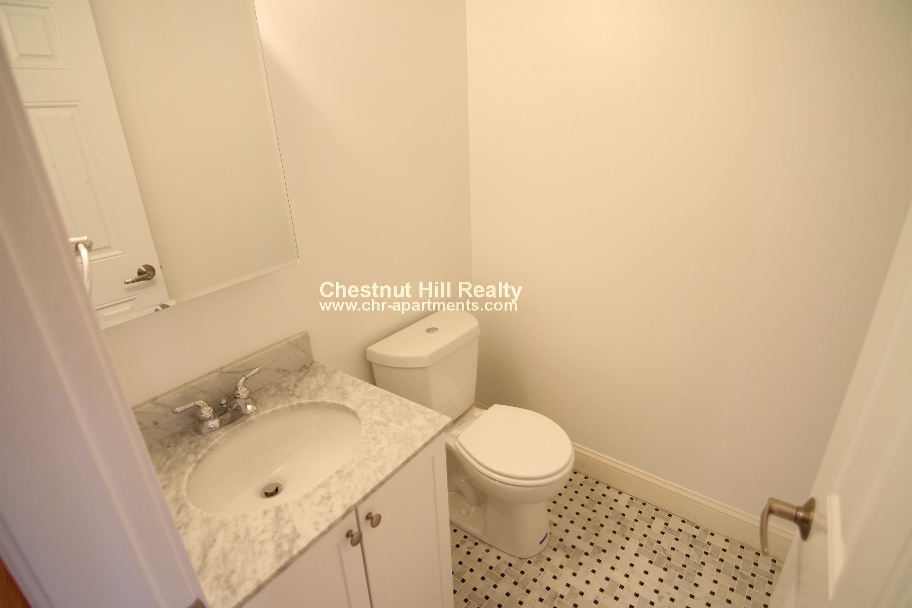 3 bed, 1.5 bath apartment for rent at 55 Langdon St Unit 007, Neighborhood Nine — photo 8 of 9