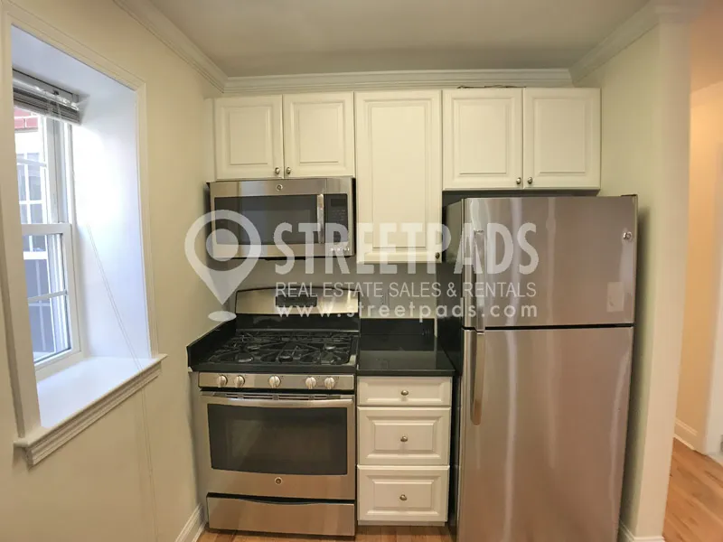 3 bed, 1.5 bath apartment for rent at 55 Langdon St Unit 1, Neighborhood Nine — photo 9 of 32