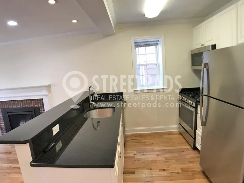 3 bed, 1.5 bath apartment for rent at 55 Langdon St Unit 1, Neighborhood Nine — photo 7 of 32